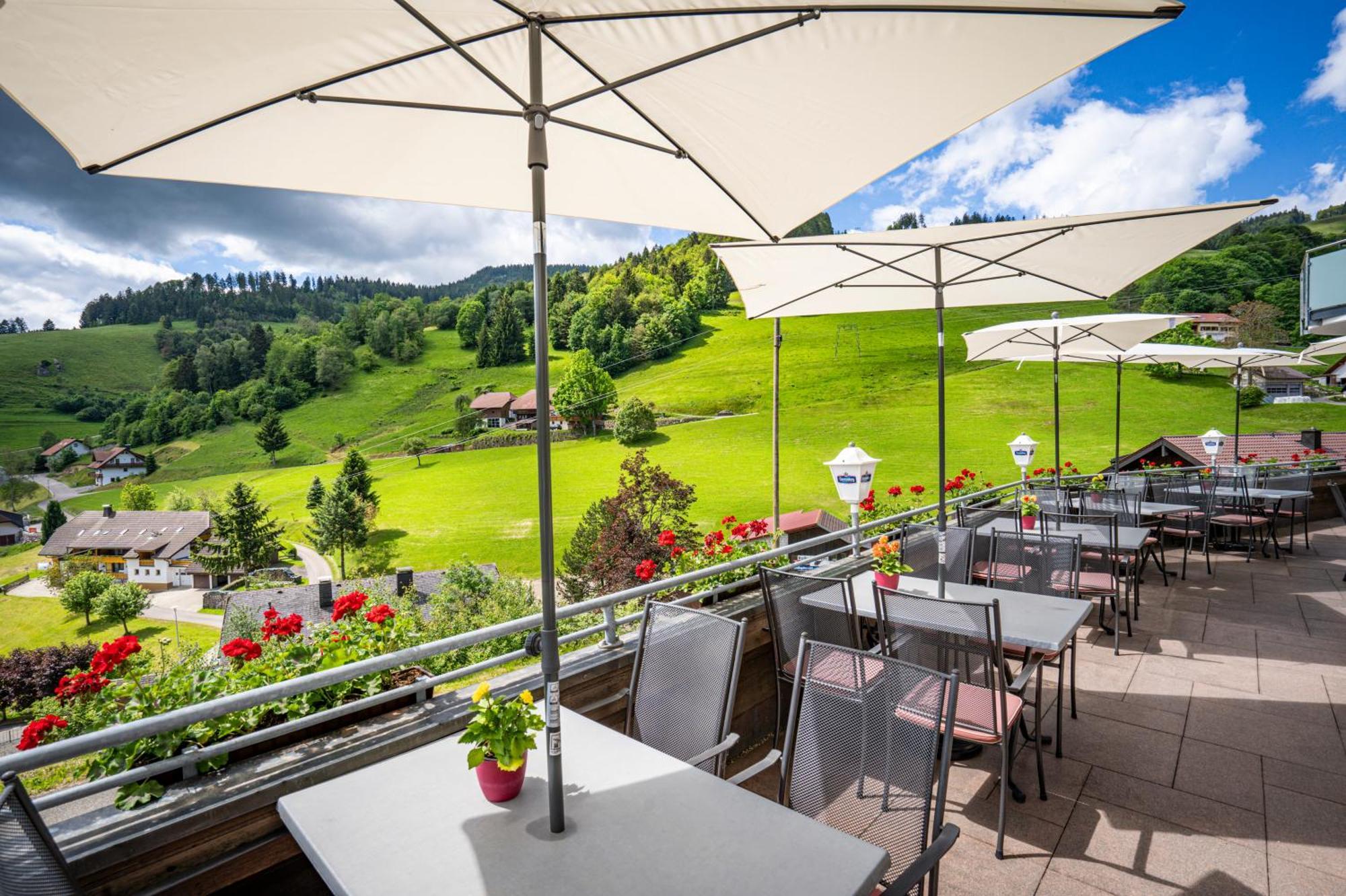 Schwarzwald Hotel Wiedenerhof Ngoại thất bức ảnh