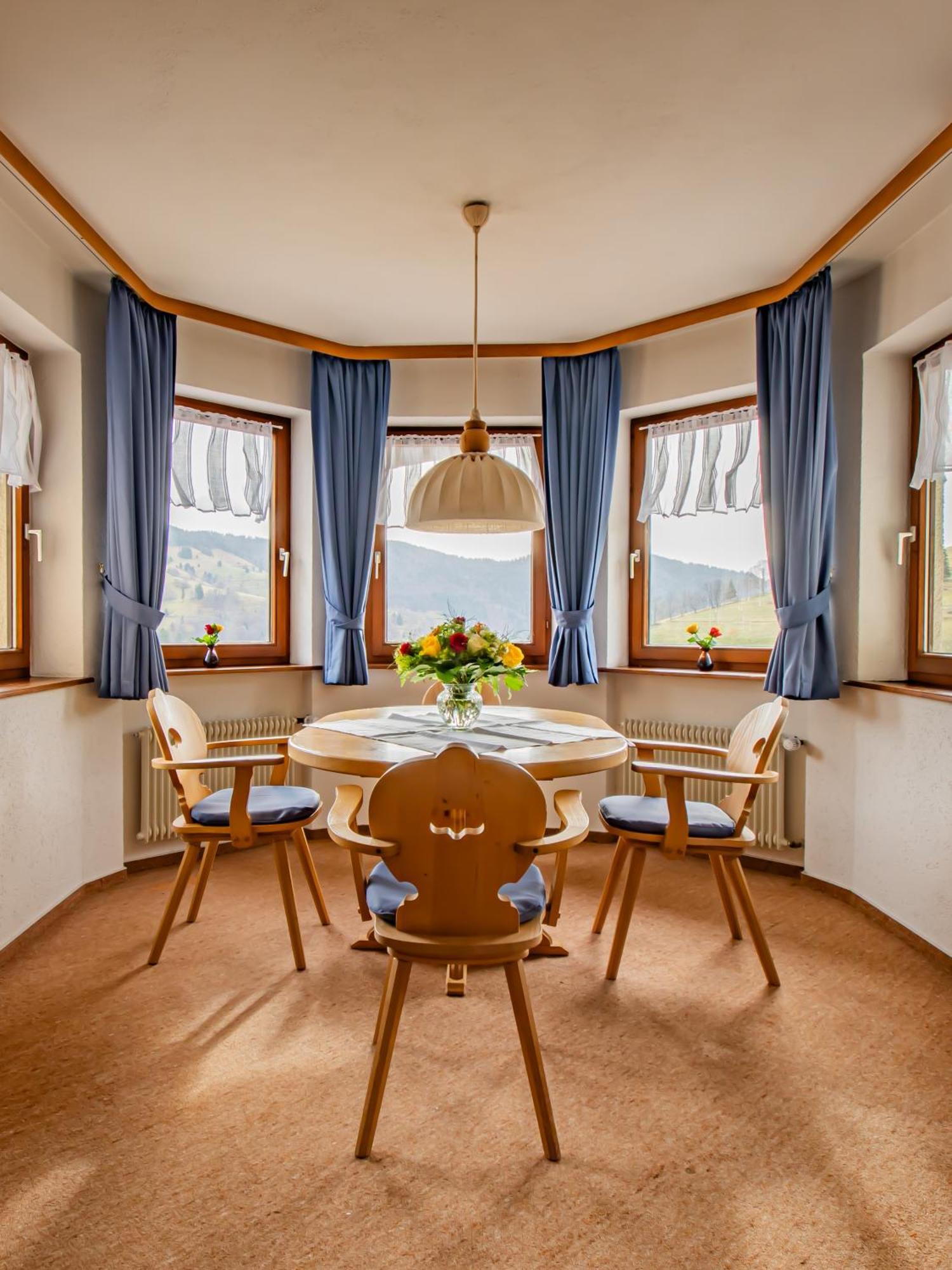 Schwarzwald Hotel Wiedenerhof Ngoại thất bức ảnh